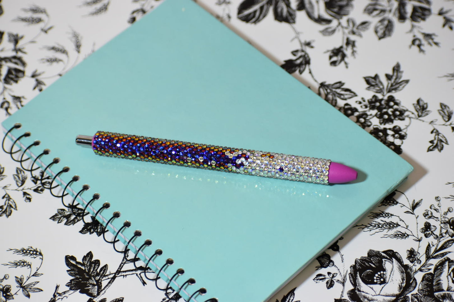 Ombre Rhinestone Pen - Light Green – Charming Medusa